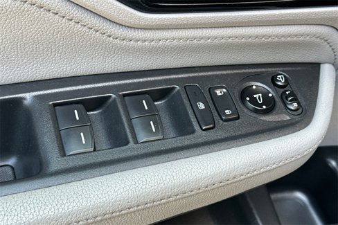 Used 2018 Honda Odyssey Elite image 11
