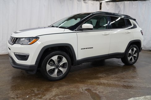 Used 2018 Jeep Compass Latitude w/ Popular Equipment Group image 9