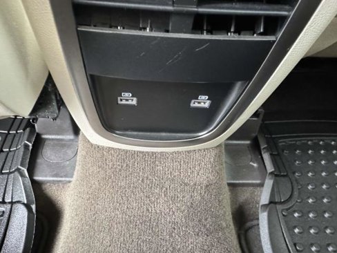Used 2019 Lincoln MKC Premiere image 19