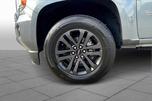 Used 2020 GMC Canyon SLE w/ Elevation Edition image 10