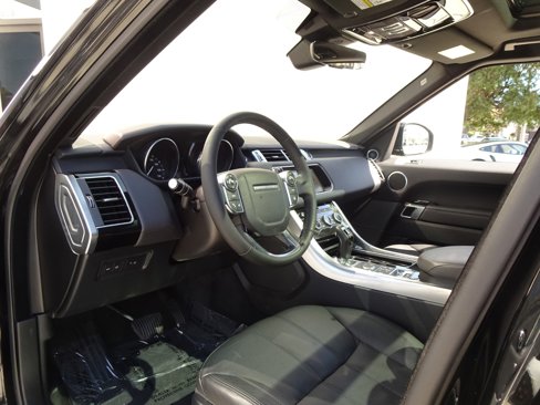 Used 2020 Land Rover Range Rover Sport HSE Dynamic image 11
