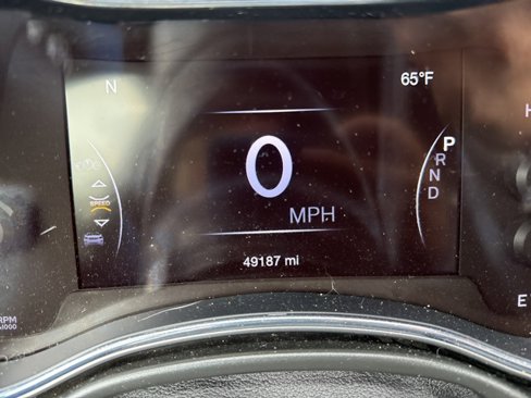Certified 2022 Jeep Grand Cherokee Limited image 9