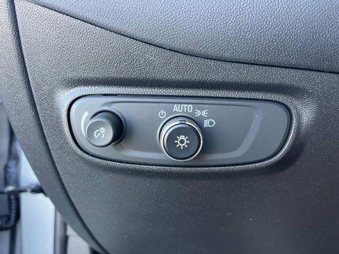 Certified 2023 Chevrolet Equinox LS image 30