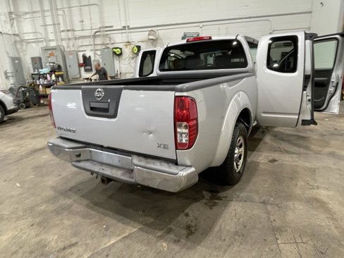 Used 2009 Nissan Frontier XE w/ XE Preferred Pkg image 26