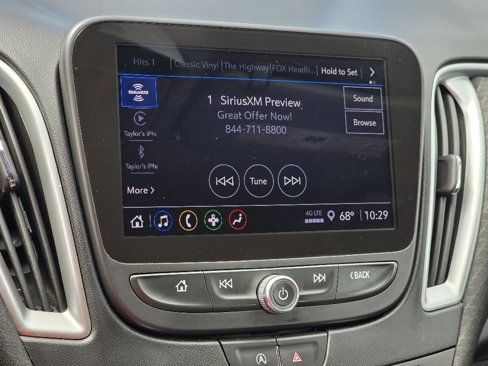 Used 2022 Chevrolet Malibu LT image 4