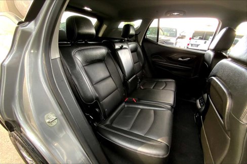 Used 2023 GMC Terrain SLT image 19