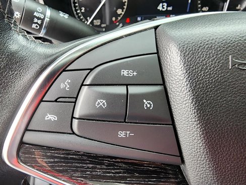 Used 2023 Cadillac XT5 Premium Luxury image 14