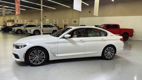 Used 2019 BMW 530e w/ Convenience Package image 6