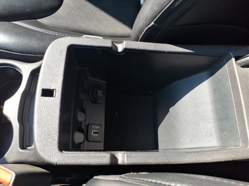 Used 2019 Jeep Cherokee Latitude Plus image 15