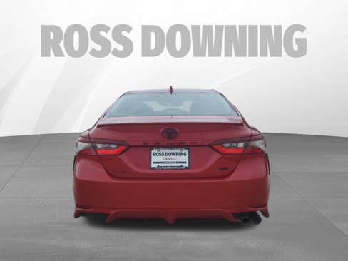 Used 2023 Toyota Camry SE image 5
