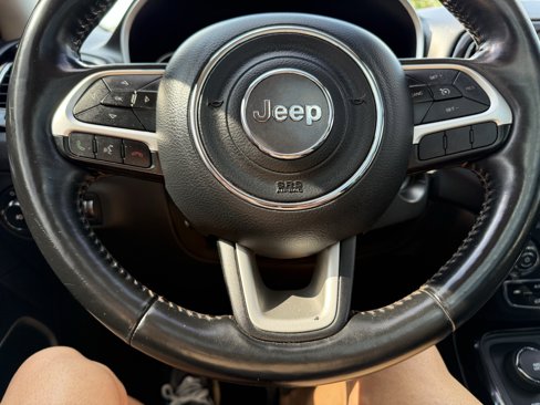 Used 2018 Jeep Compass Limited image 19