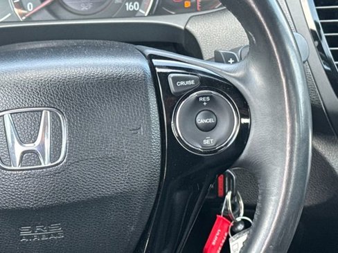 Used 2017 Honda Accord Sport image 30