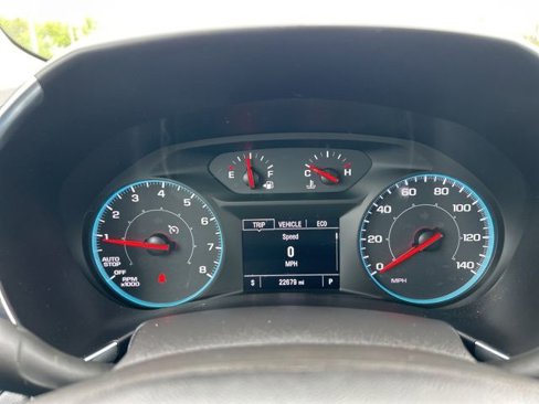 Used 2022 Chevrolet Equinox LS image 13