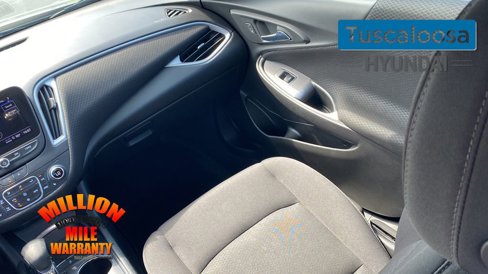 Used 2023 Chevrolet Malibu LT image 30