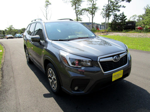 Used 2021 Subaru Forester Premium image 4