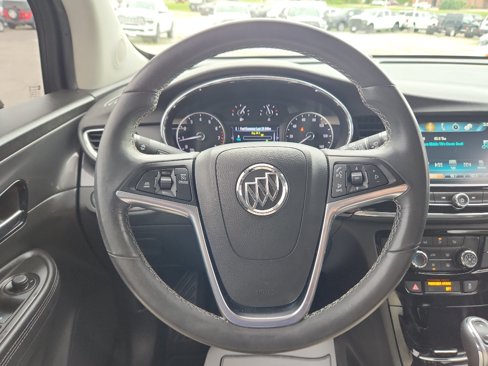 Used 2020 Buick Encore Preferred image 17
