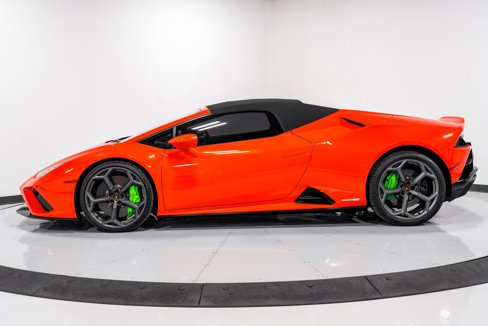 Used 2023 Lamborghini Huracan EVO image 43