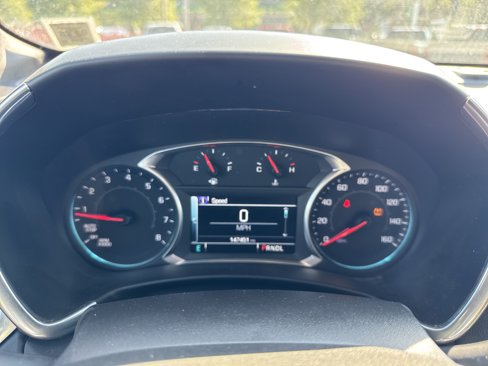 Used 2018 Chevrolet Equinox LT w/ Sun & Infotainment Package image 15