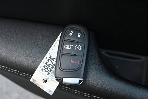 Used 2018 Jeep Cherokee Limited image 31