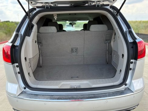 Used 2014 Buick Enclave Convenience image 16