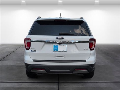 Used 2019 Ford Explorer XLT w/ Equipment Group 201A image 5
