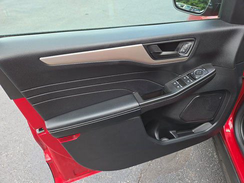 Used 2022 Ford Escape SE w/ Convenience Package image 14