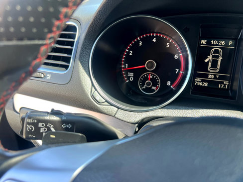 Used 2012 Volkswagen GTI 4-Door image 14