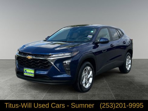 Used 2024 Chevrolet Trax LS w/ LS Convenience Package image 3