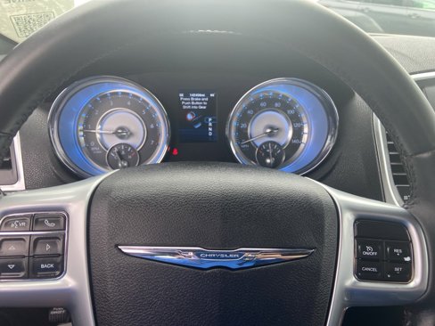 Used 2012 Chrysler 300 image 11