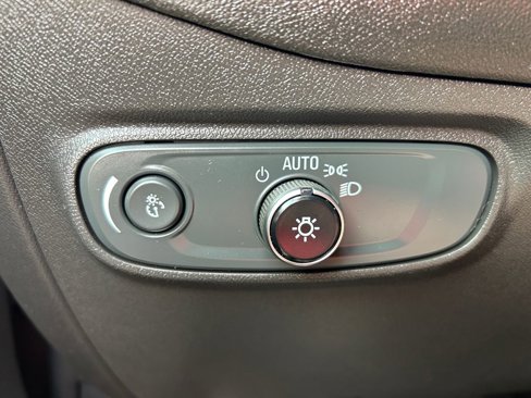 Used 2023 Chevrolet Equinox LT image 22