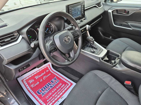 Used 2020 Toyota RAV4 LE image 6