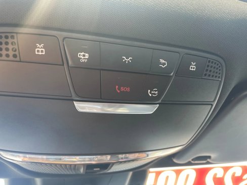 Used 2019 Mercedes-Benz C 300 4MATIC Sedan image 9