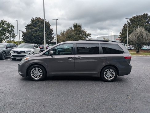 Used 2015 Toyota Sienna XLE Premium image 8