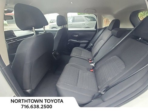 Used 2023 Honda HR-V LX image 12