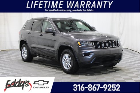 Used 2019 Jeep Grand Cherokee Laredo image 1