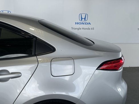 Used 2021 Toyota Corolla LE image 37