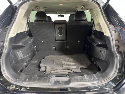 Used 2018 Nissan Rogue SV image 26