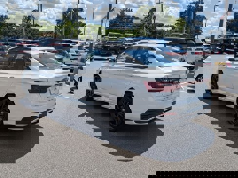 New 2025 Volkswagen Jetta SE image 5