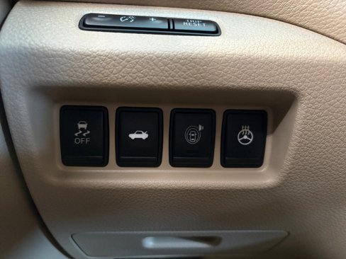 Used 2014 Nissan Altima 3.5 SL w/ Technology Package image 15
