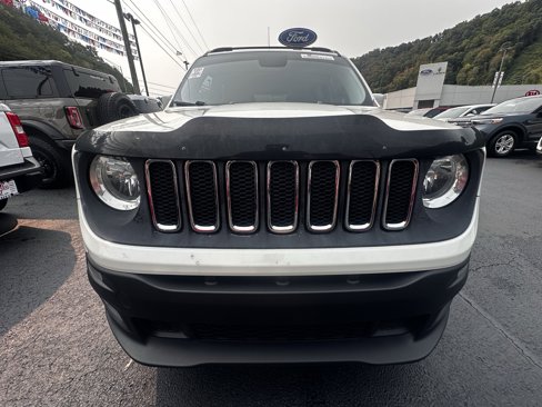 Used 2017 Jeep Renegade Latitude w/ Trailer Tow Group image 2