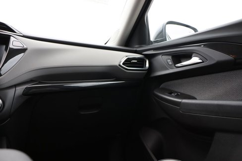 Used 2021 Chevrolet TrailBlazer LT w/ Convenience Package image 37