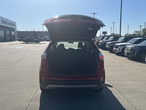 Used 2022 Ford Edge SEL w/ Convenience Package image 11