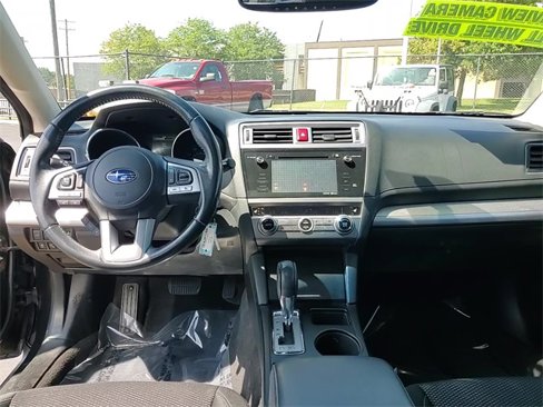 Used 2016 Subaru Outback 2.5i Premium image 12