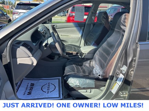 Used 2004 Toyota Camry LE image 16