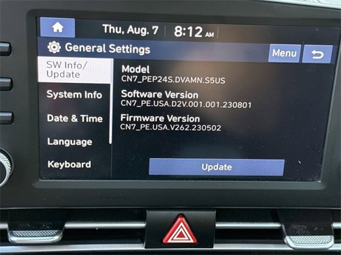 Used 2024 Hyundai Elantra SE image 18