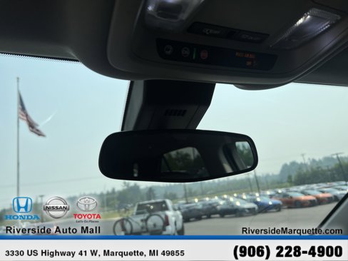 Used 2021 Chevrolet Equinox LT image 19