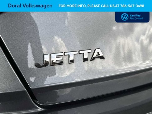 Certified 2020 Volkswagen Jetta SE w/ SE Cold Weather Package image 11