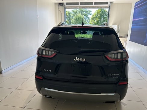 Used 2019 Jeep Cherokee Limited image 15