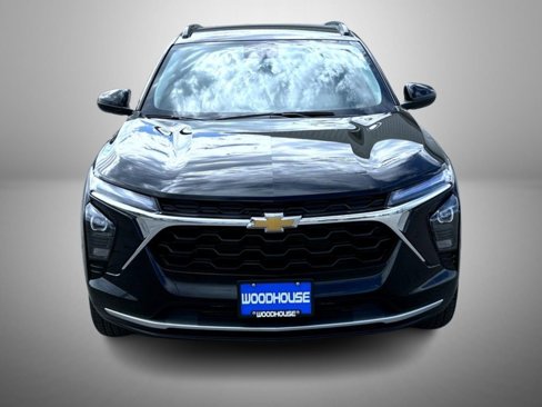 New 2026 Chevrolet Trax LT w/ Driver Confidence Package image 2