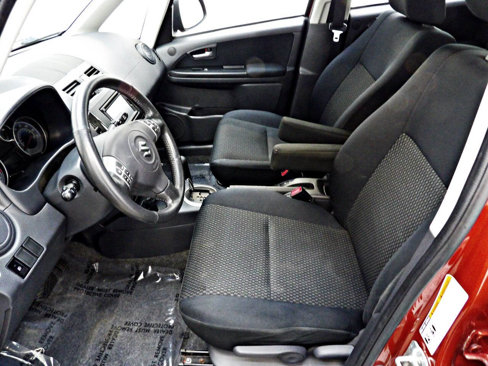 Used 2013 Suzuki SX4 AWD Hatchback image 8